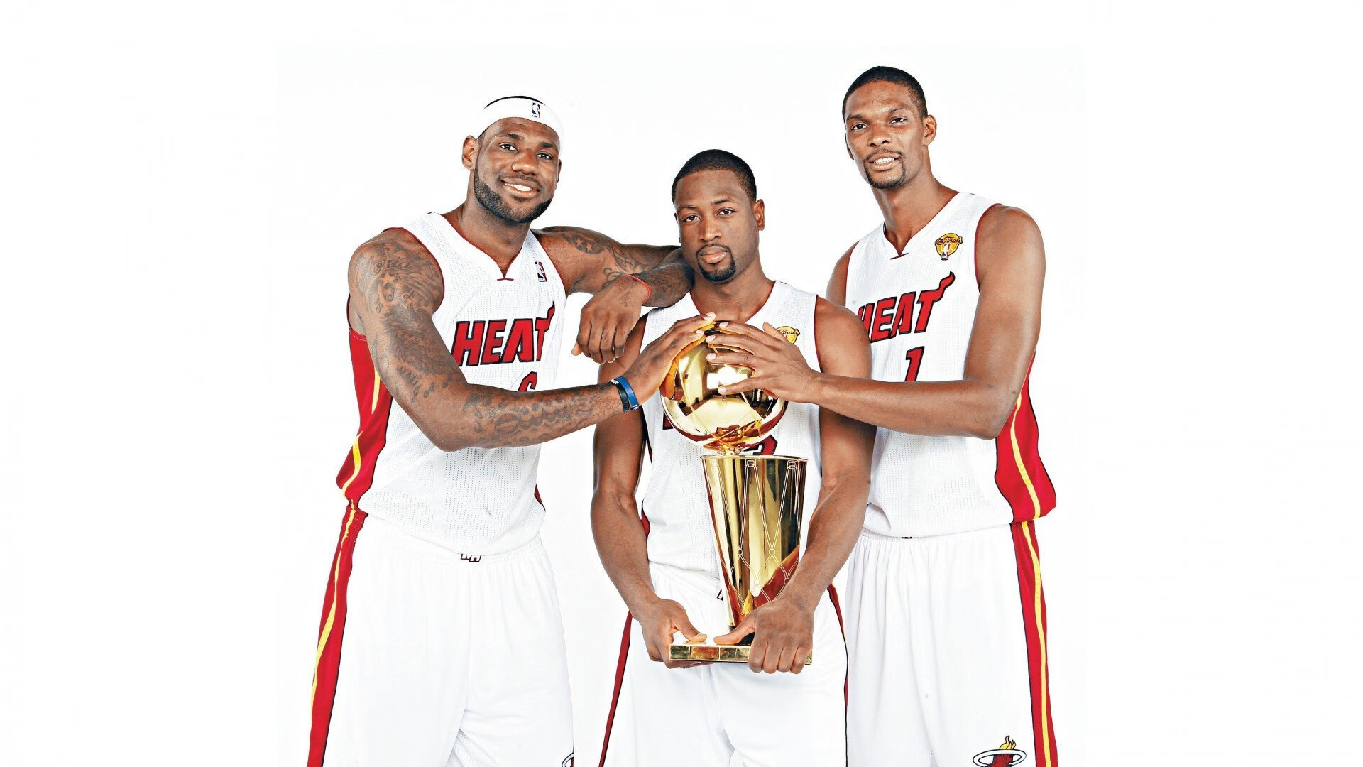 mk体育官网-经典比赛重现:欧洲足坛最著名的逆转瞬间回顾,欧洲杯最大逆转 第1张 mk体育官网-经典比赛重现:欧洲足坛最著名的逆转瞬间回顾,欧洲杯最大逆转 第1张